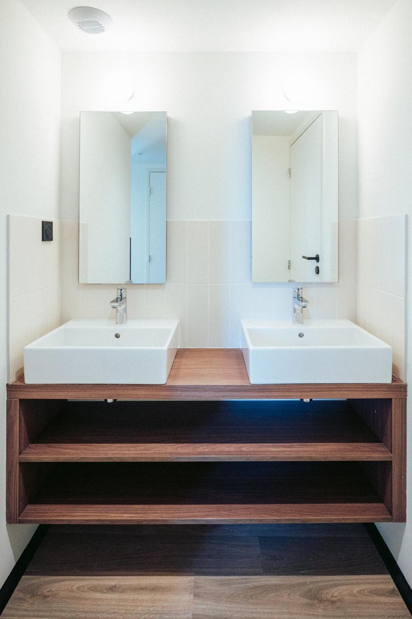 Jost Hostel Montpellier Centre St Roch Esterno foto